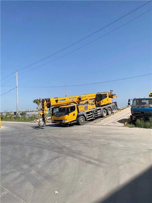 章丘区吊车作业时，可能会产生哪些额外收费项目？