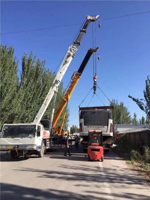 章丘区港口集装箱搬运案例